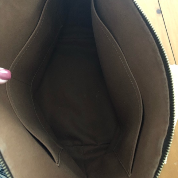 Louis Vuitton Monogrammed Totally PM Bag - Picture 3 of 7